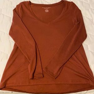 American Eagle Burgundy Long sleeve